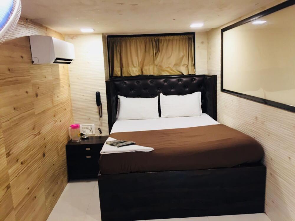 Hotel Qamar Bombay Eksteriør billede